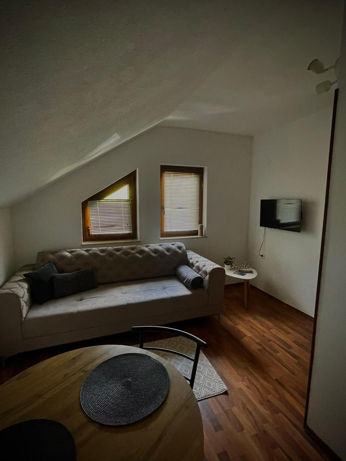 Apartment Una Dreams Lohovo Bihać Екстериор снимка